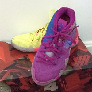 Kyrie Irving Confetti 4 Basketball Sneakers